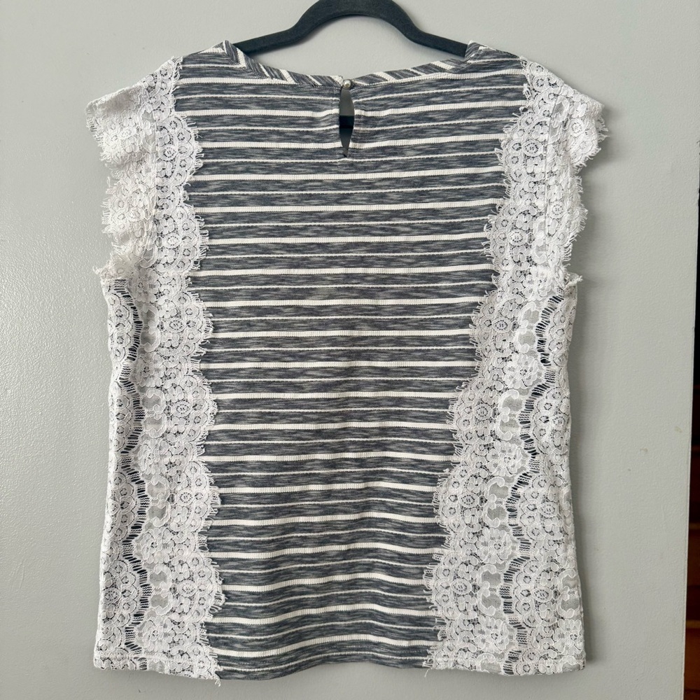 Karl Lagerfeld Minimalist Black and White Striped Lace Sleeveless Top - Picture 2 of 4
